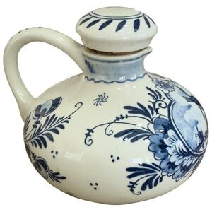 Delft Blue Bols Hand-Painted Vintage Blue & White Ceramic Pitcher Cork Stopper.